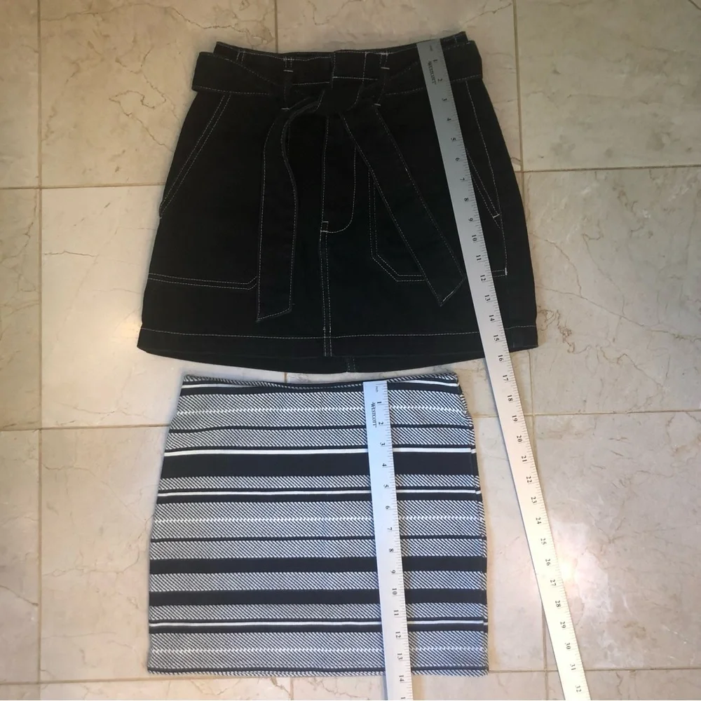 Mini skirt LOT of 2, dark denim zip and tie front and heavy thread stretch, Sz S - Picture 8 of 16